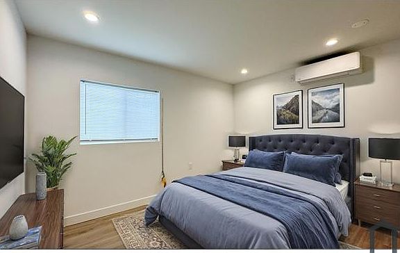 5th image of 2032 S Shenandoah St #8