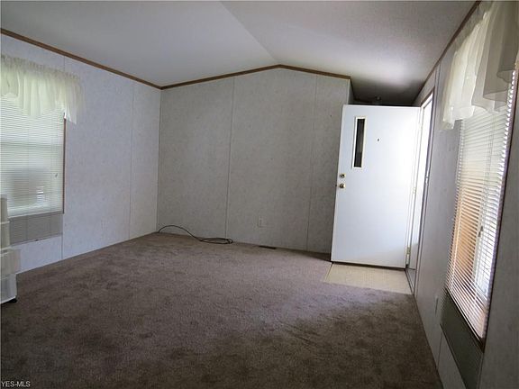 5th image of 168 Honey Ave