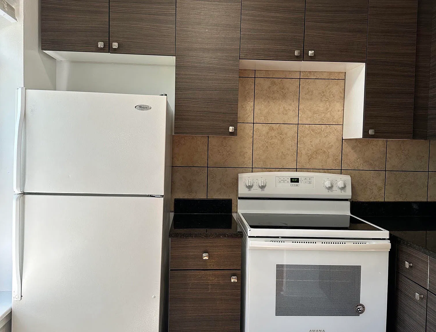 Studio, 450 sqft, $1,300 — Photo 2