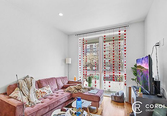 5th image of 292 Quincy St #2B