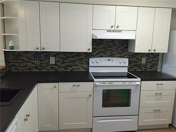 5th image of 536 Sun Valley Vlg Unit 208