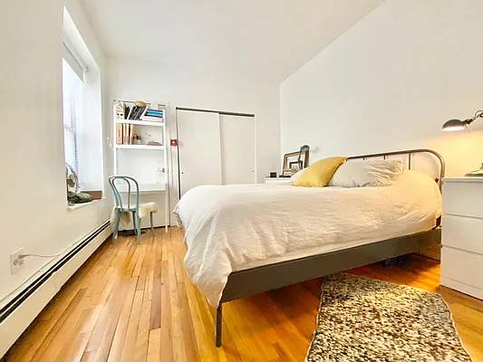 Rented by Keller Williams NYC | media 13