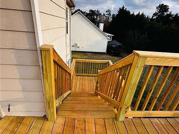 5th image of 311 Oakhaven Way