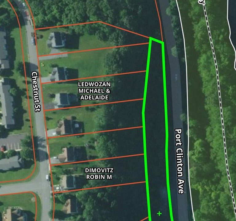 2nd image of 631 Port Clinton Ave