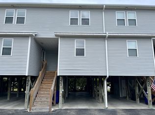 221 Lazy Day Dr, Surf City, NC 28445