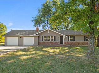 5009 NE State Route 92, Smithville, MO 64089