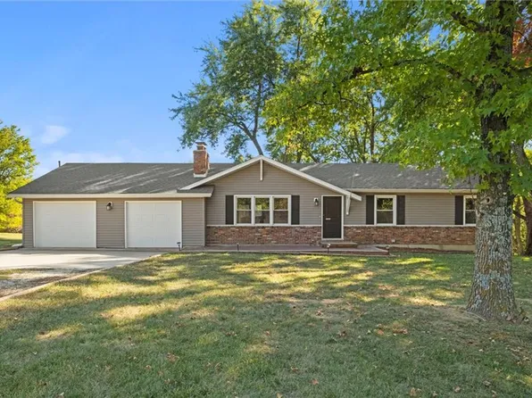 5009 NE State Route 92, Smithville, MO 64089