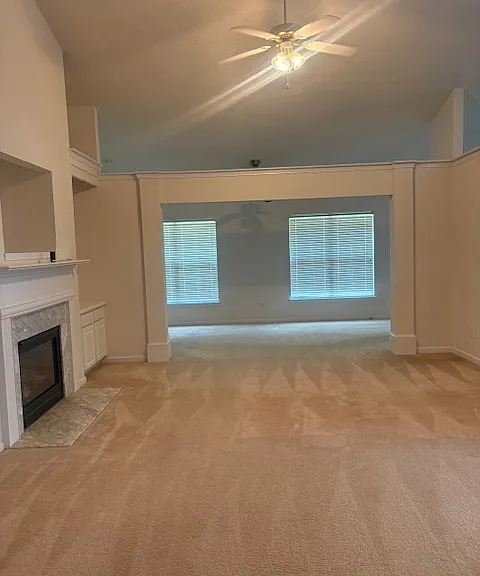 95 Saddlebrook Ct — Photo 2