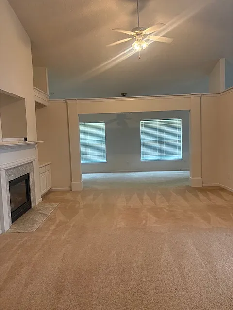 Building Photo - 95 Saddlebrook Ct