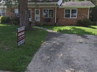 406 W 12th St, Front Royal, VA 22630