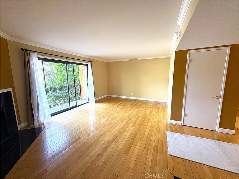 645 Balboa Ave #2C — Photo 3