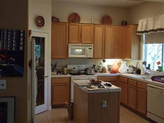 3rd image of 2101 Bastona Dr