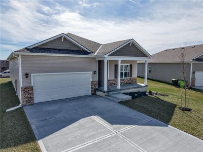 10289 Lucca Ln, Peculiar, MO, 64078
