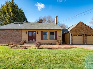 975 Wolf Hill Rd, Cheshire, CT 06410