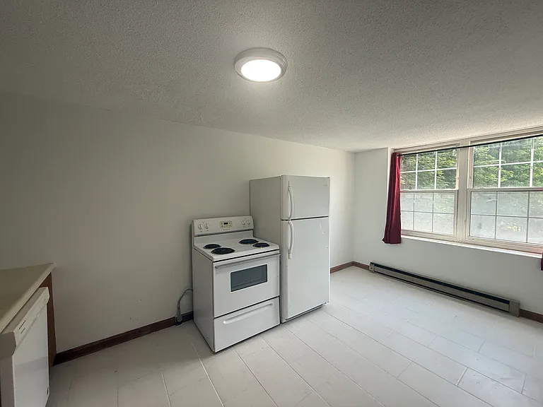 7 East St #106 — Photo 4
