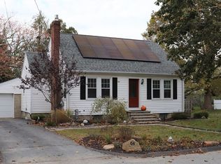 64 Raymond St, Fairhaven, MA 02719