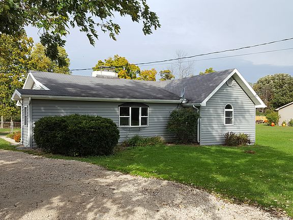 3rd image of 1315 N Stockport Dr
