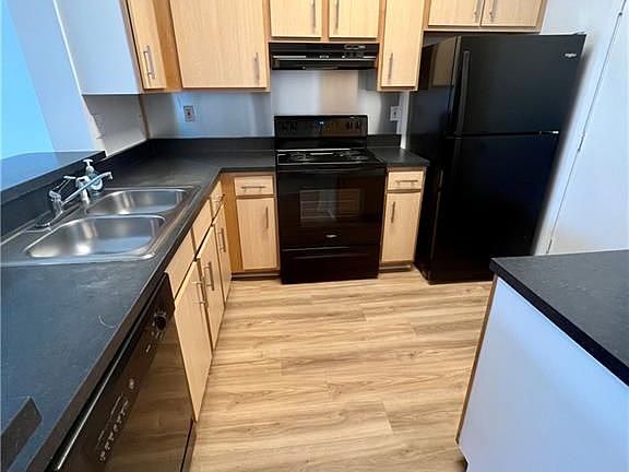 5th image of 800 Peachtree St NE APT 2501