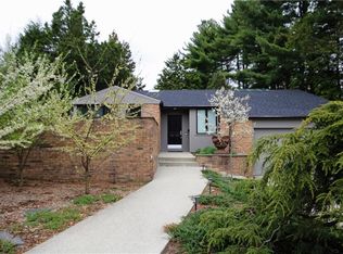 110 Lincoln Ave, Providence, RI 02906