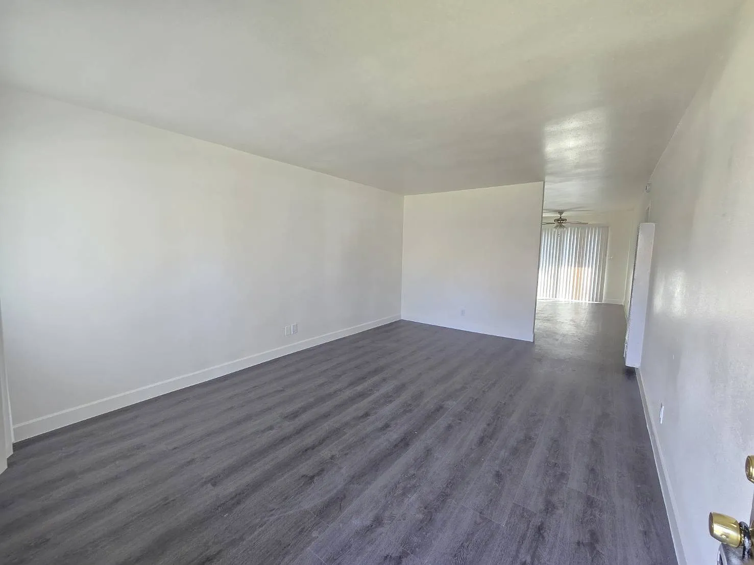 2 bed, 875 sqft, $1,945 — Photo 3