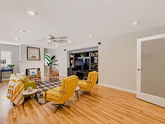 3rd image of 3037 Corrib Dr