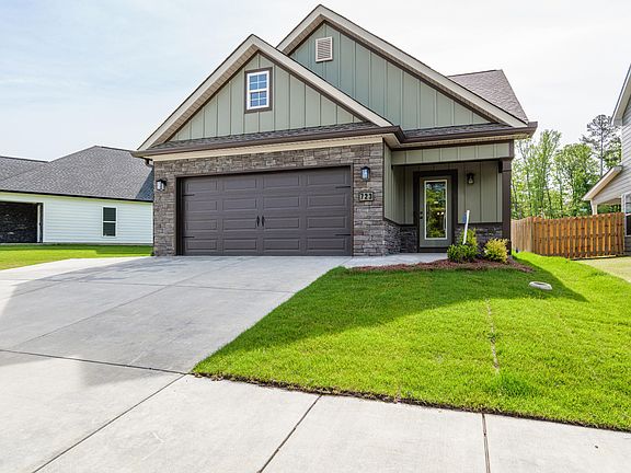 2nd image of 723 Ronaldsay Road