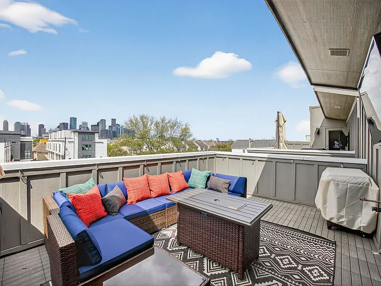 3010 Bell St #3010 — Photo 21