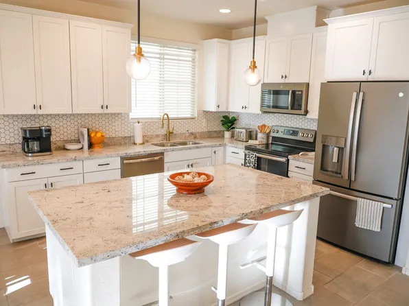 2658 S Harmony Ave, Gilbert, AZ 85295