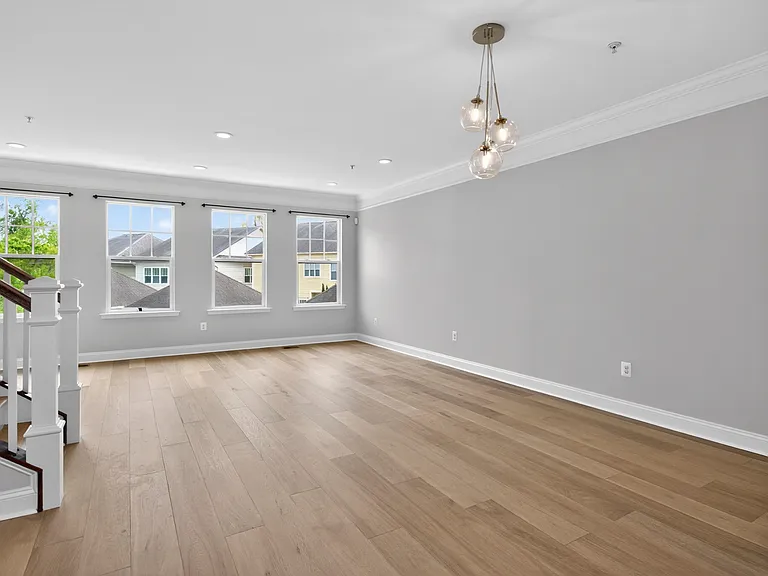 89 Southgate Ave — Photo 13