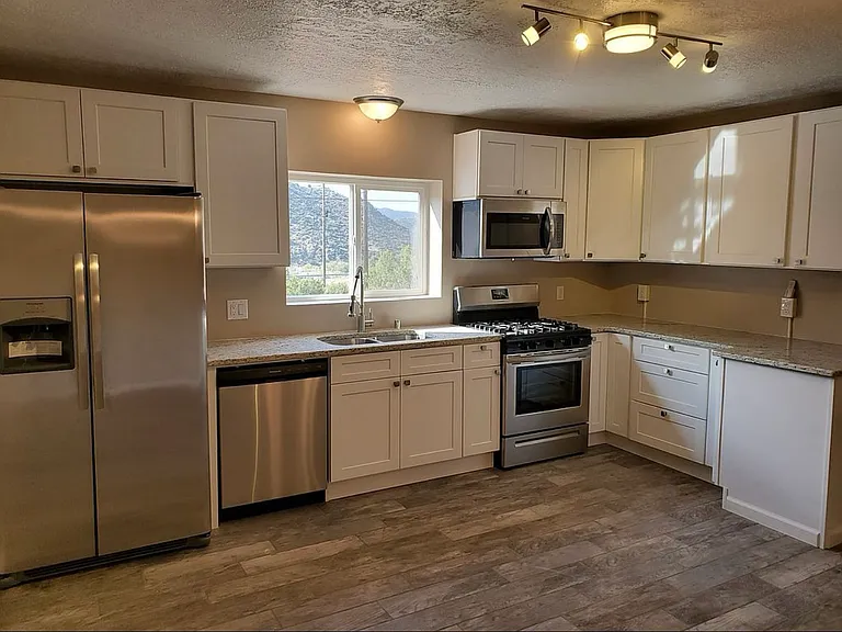 171 Highway 66 E — Photo 2