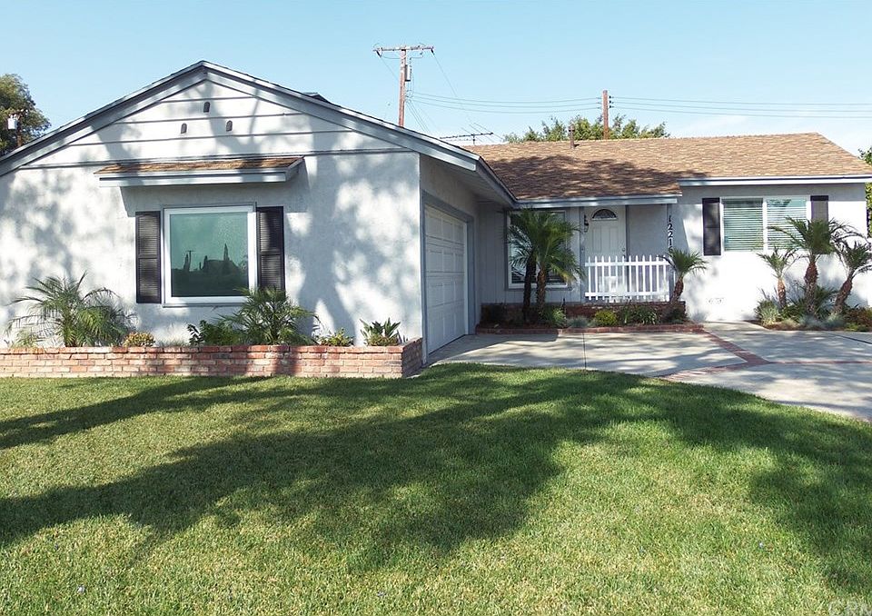 1st image of 12216 Los Coyotes Ave