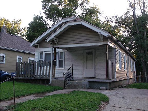 5th image of 6028 S Benton Ave