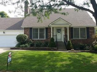 2421 S Seminole Dr, Independence, MO 64057