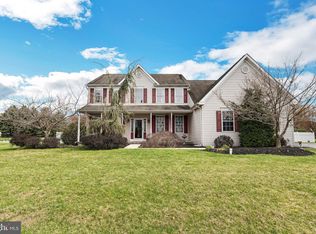 1010 Andrews Ln, Pennsburg, PA 18073