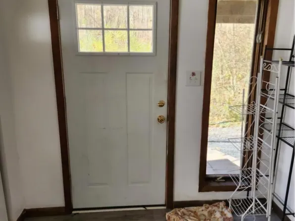 (undisclosed Address), East Stroudsburg, PA 18301