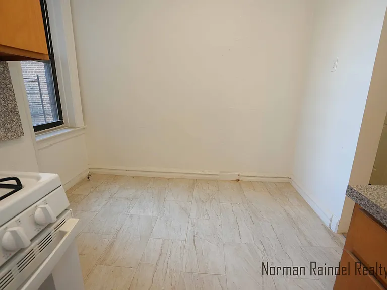 414 Avenue N #4D — Photo 3