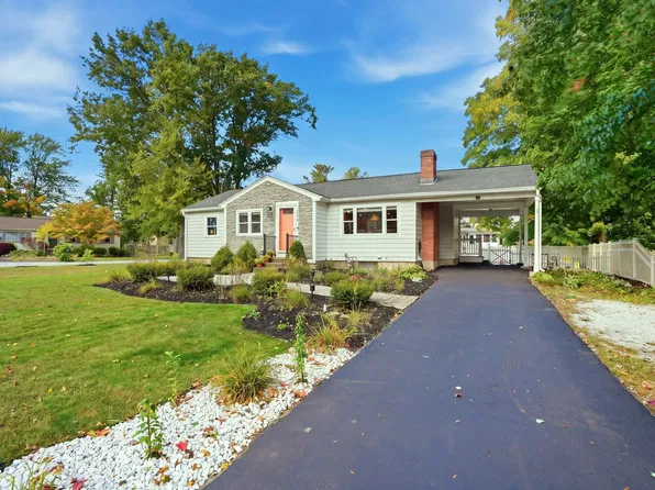 106 Harwood Ave, Littleton, MA 01460