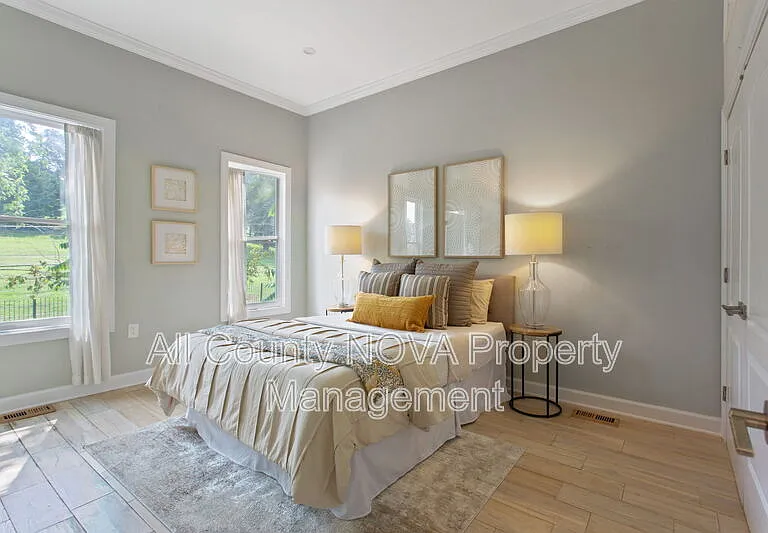 2217 14th St SE — Photo 16