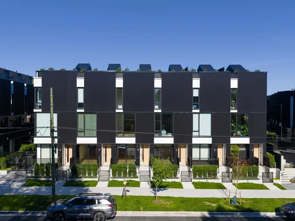 2866 Nanaimo St, Vancouver, BC V5L 4R2