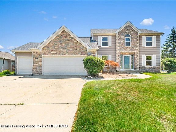 3rd image of 3397 Hidden Ridge Dr