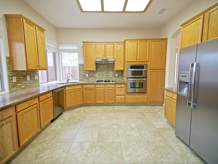 4823 E Williams Dr — Photo 20