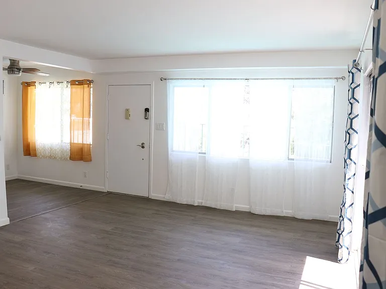 2849 Waverly Dr — Photo 17