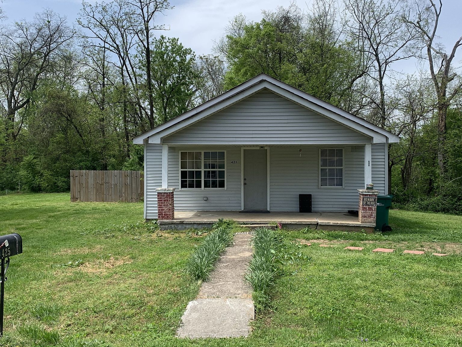425 Laura Ave, Winchester, TN 37398 Zillow