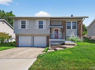 11931 Ameling Rd, Maryland Heights, MO