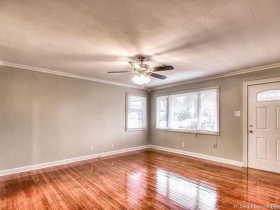 5th image of 8005 Jewella Ave
