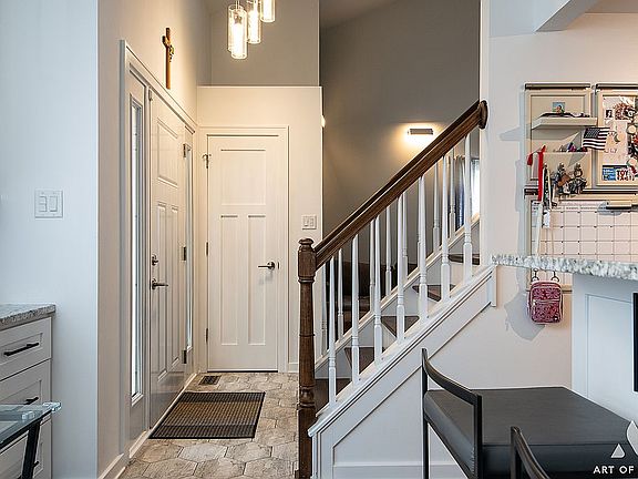 Front Entryway 