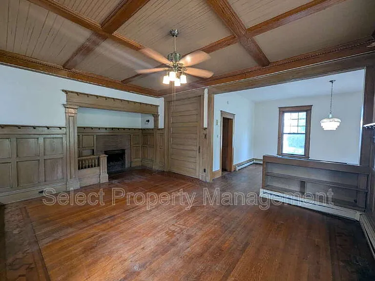 1025 Crescent Ave — Photo 7