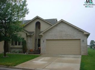 32905 Whispering Ln, Chesterfield, MI 48047