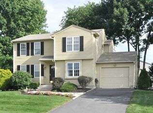 1 Gianna Dr, Cranston, RI 02921
