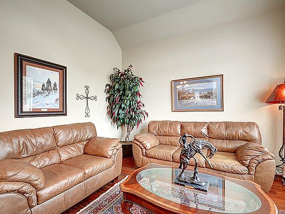 5th image of 2834 Stock Creek Ln